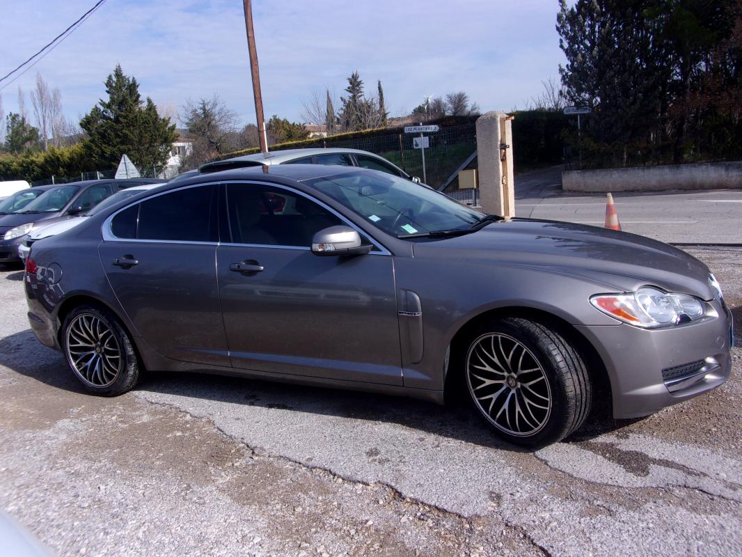 Jaguar XF - 2.7 V6D BI-TURBO BOITE AUTO